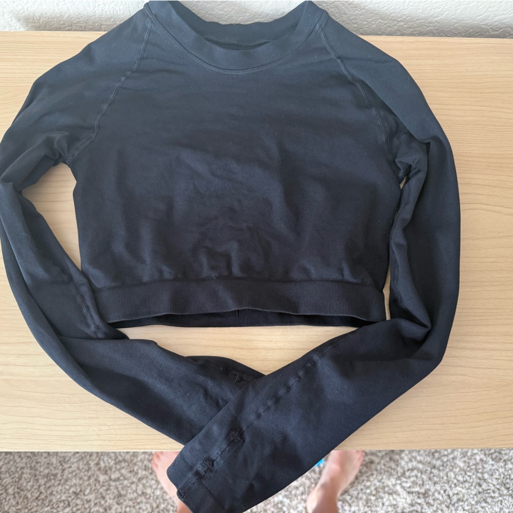 Bombshell Sportswear Black Crop Long-Sleeve Top